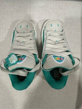 Puma Kids Teal & Light Gray Low-Top Sneakers with Cute Charm